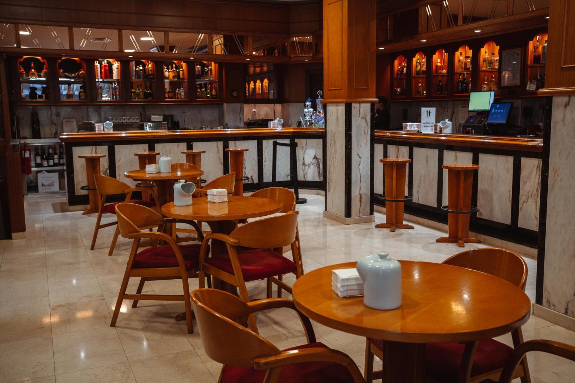 斯卡拉酒店 帕德隆 外观 照片